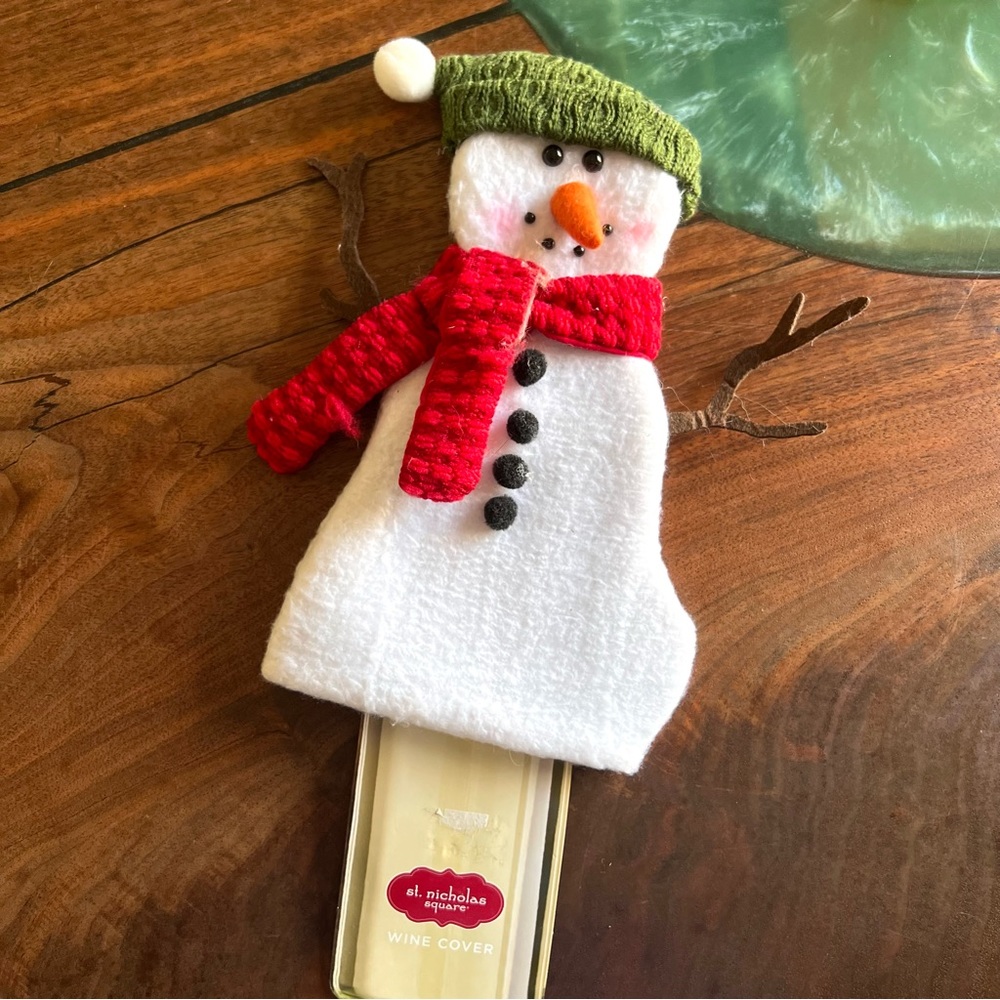 St. Nicholas Square - NEW Christmas Snowman Wine Bottle Cover